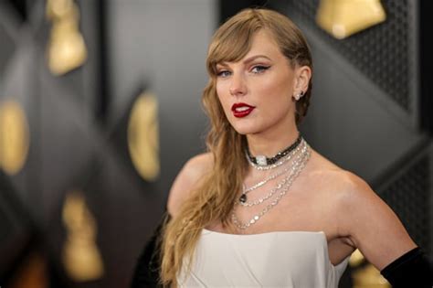 taylor swiftnude|Billboard apologizes to Taylor Swift after using clip of her nude。